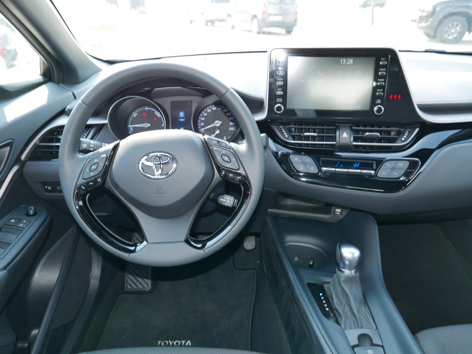 Toyota C-HR Hybrid Flow - Samsaru's Car Outlet