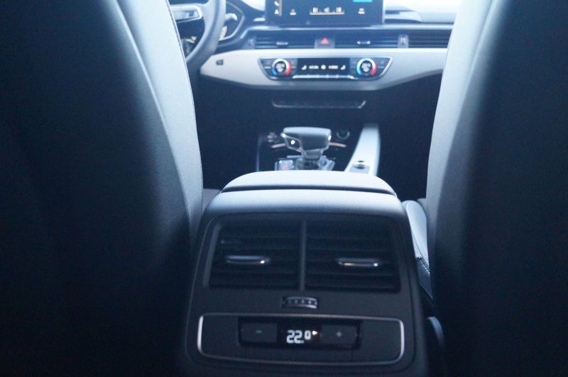 Audi A4 Avant S-Line 40TFSI - Samsaru's Car Outlet