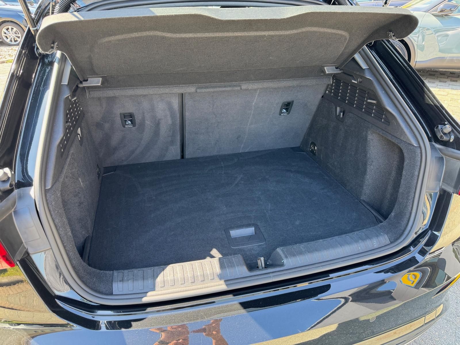 Audi A3 35 TFSI S line LED/Navi/SHZ/PDC/Allwetter