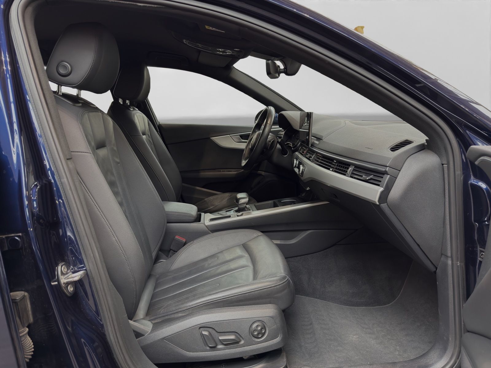 Audi A4 Avant 40 TDI ADVANCED - Samsaru's Car Outlet