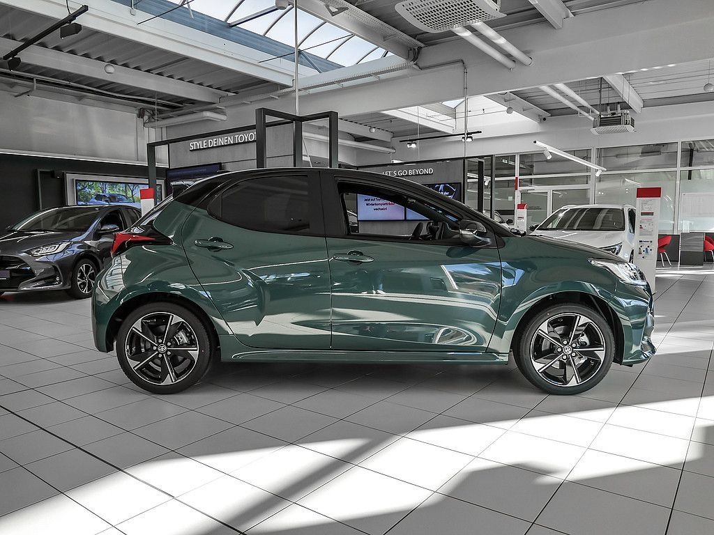 Toyota Yaris Hybrid Style Plus SHZ KAMERA NAVI ACC LED