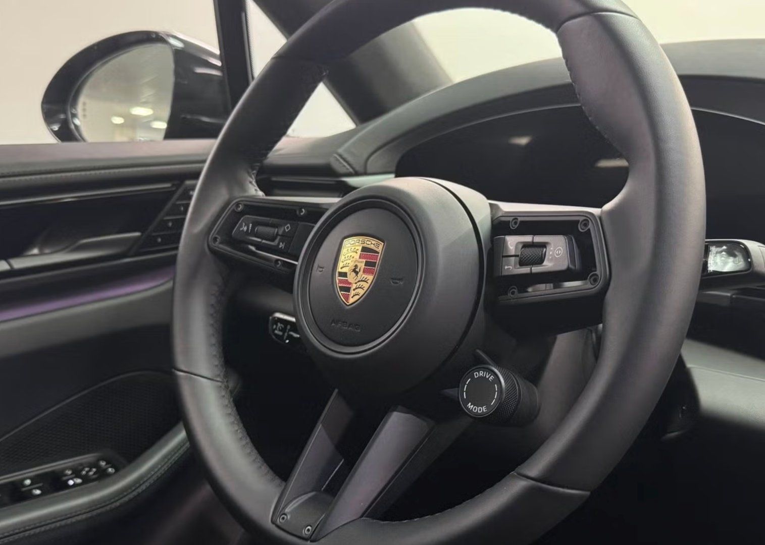 Porsche Macan Electric AHK*360°*LED MATRIX Scheinwerfer