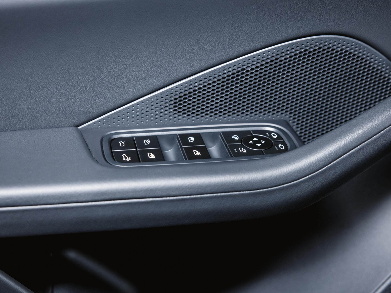 Porsche Macan 4S Electric - Samsaru's Car Outlet