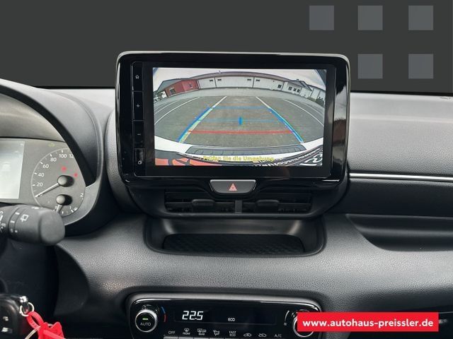 Toyota Yaris Hybrid Business Edition Navi Soundsystem B