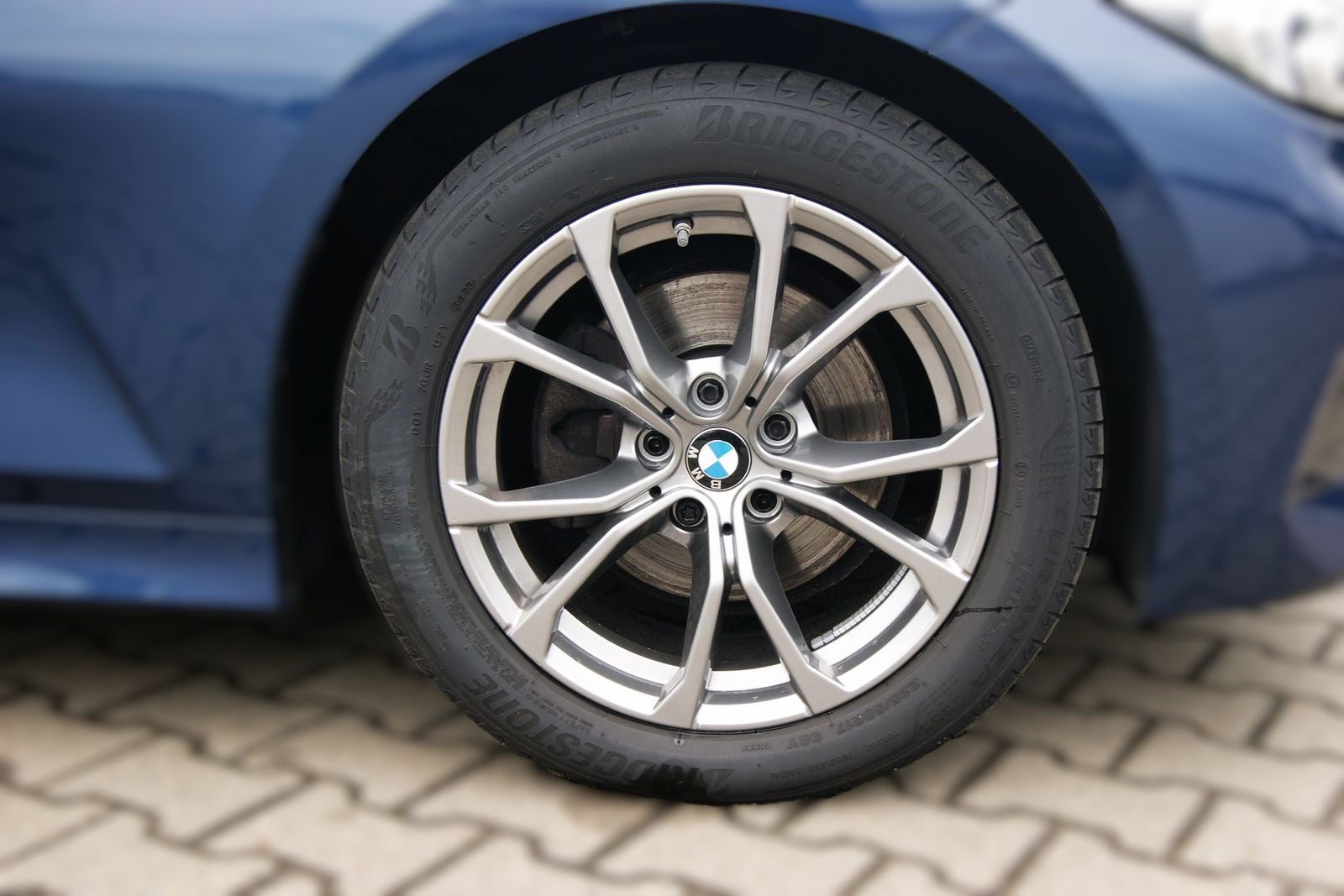 BMW 320i TOUR SPORT - Samsaru's Car Outlet