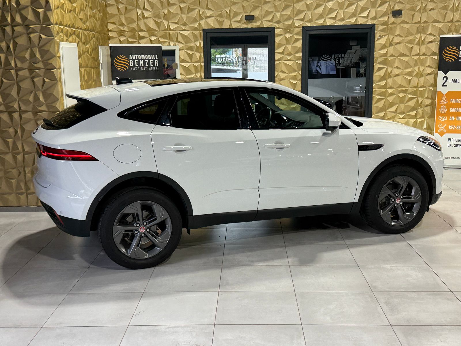 Jaguar E-Pace E-PACE S AWD/PANO/3d-KAMERA/LED/SHZ