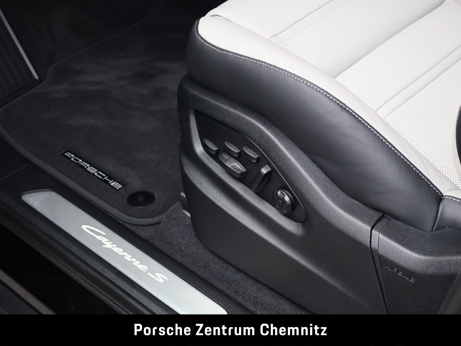 Porsche Cayenne S Sportabgas;Pano;Sitzbelüft.;Standhzg.