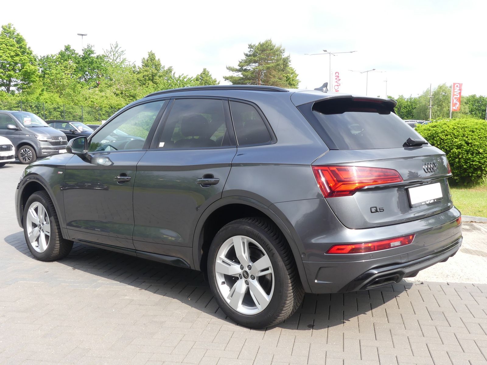 Audi Q5 40 TDI S-Line s-tronic - Samsaru's Car Outlet
