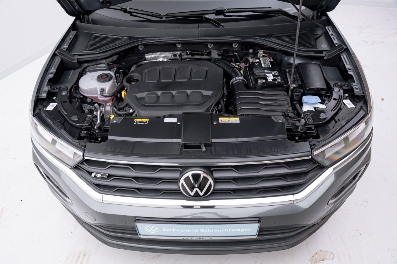 Volkswagen T-Roc 2.0 TSI DSG SPORT 4x4 - Samsaru's Car Outlet
