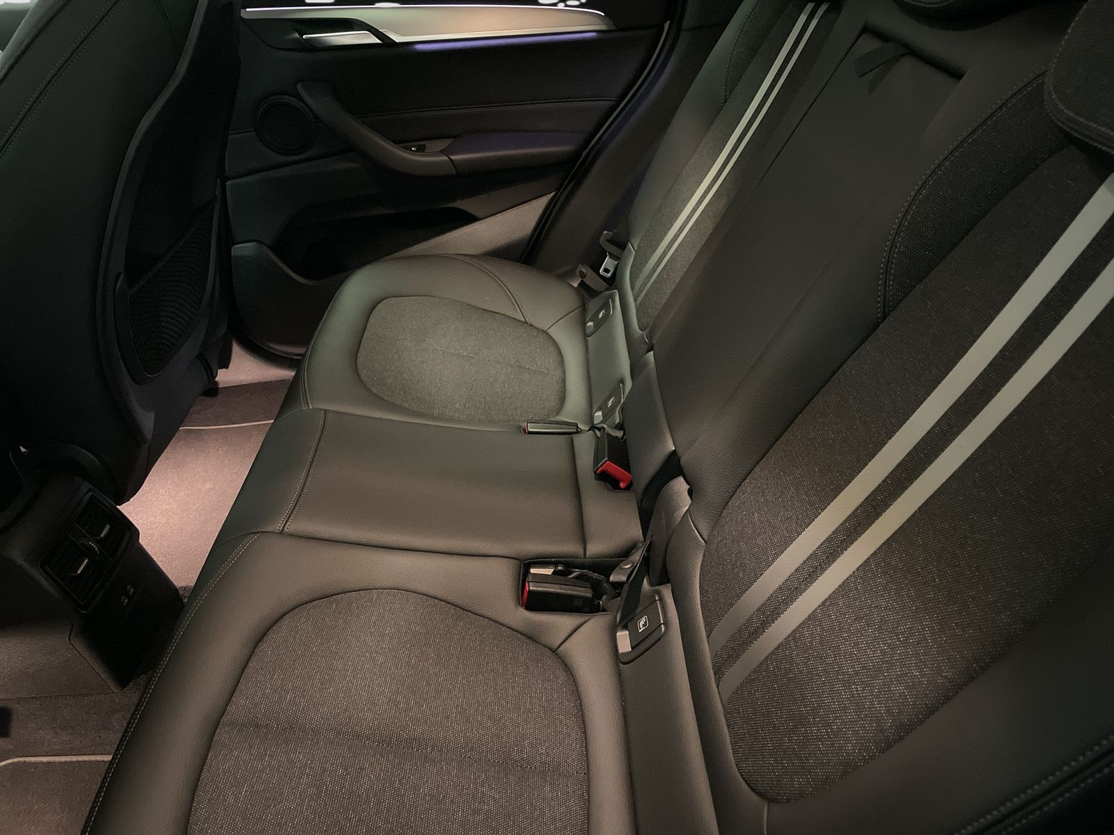 BMW X1 xDrive25e Sport Line - Samsaru's Car Outlet