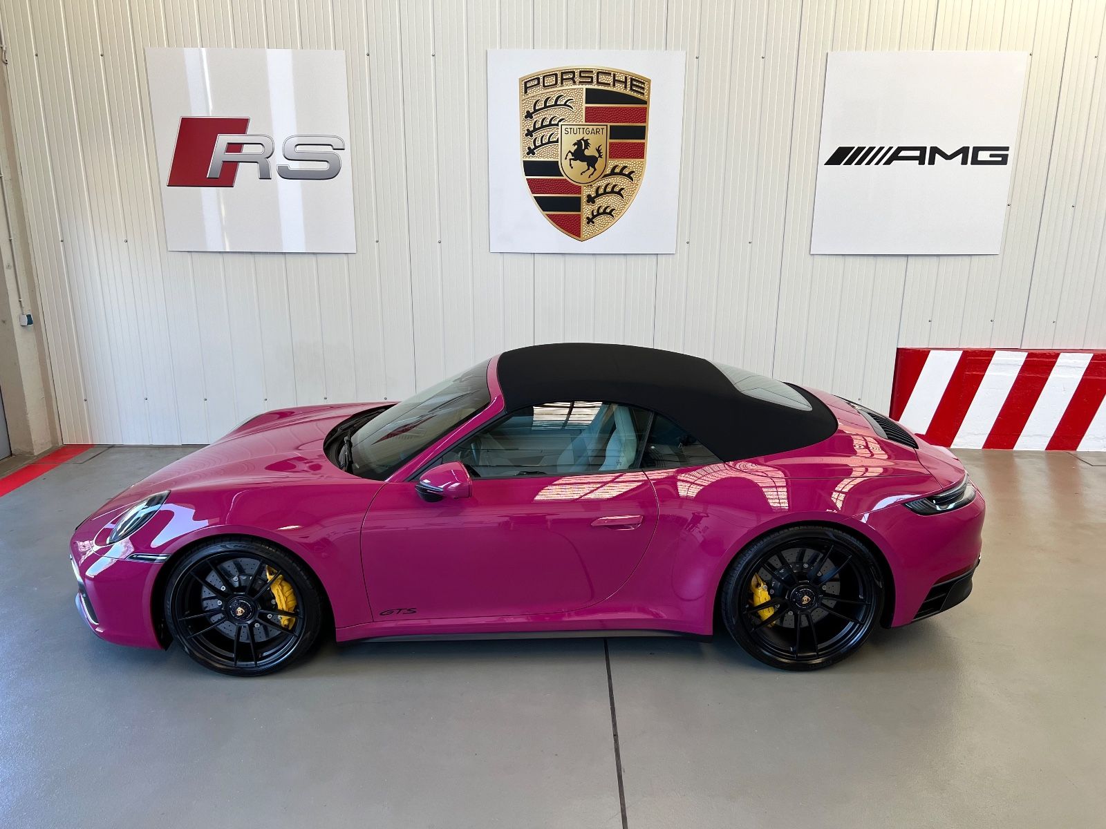 Porsche 992.1  4 GTS CABRIO PTS  LIFT HAL PCCB ExcManu