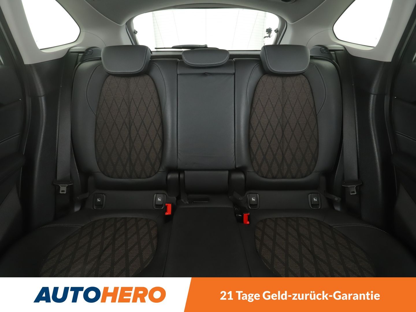BMW X1 xDrive 18d xLine - Samsaru's Car Outlet