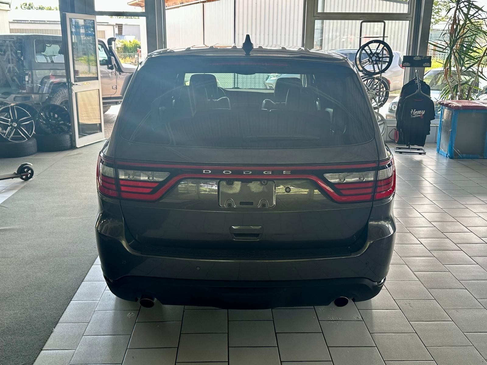 Dodge Durango 5,7 AWD  Leder LED Facelift LPG GAS AHK