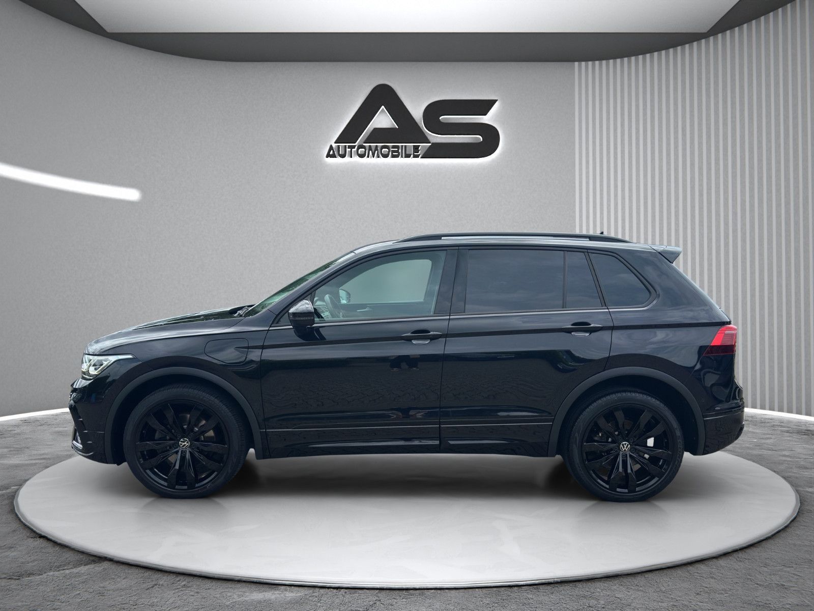 Volkswagen Tiguan eHybrid R-Line Black Style DCC AHK ACC