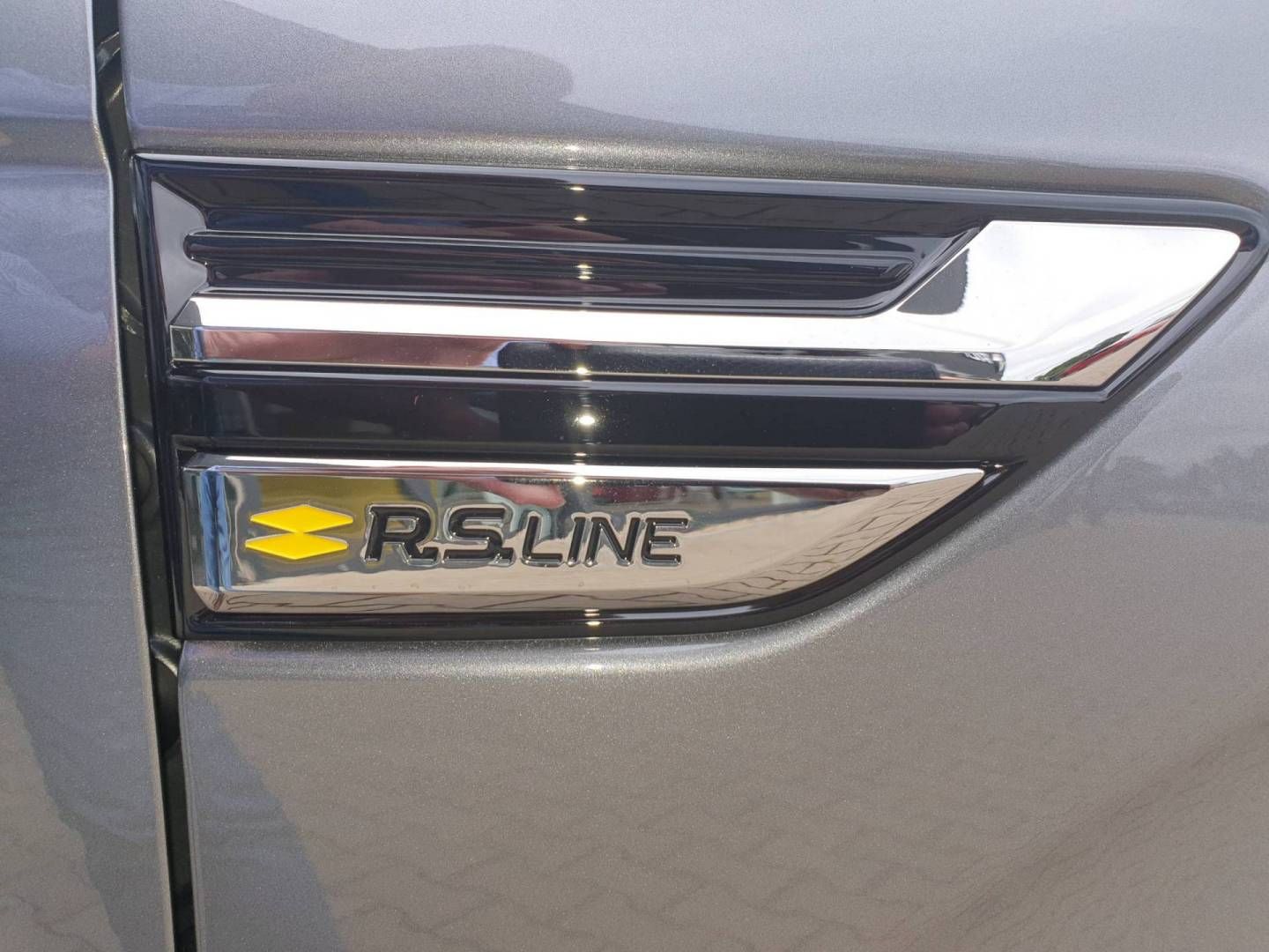 Renault ARKANA R.S. LINE - Samsaru's Car Outlet