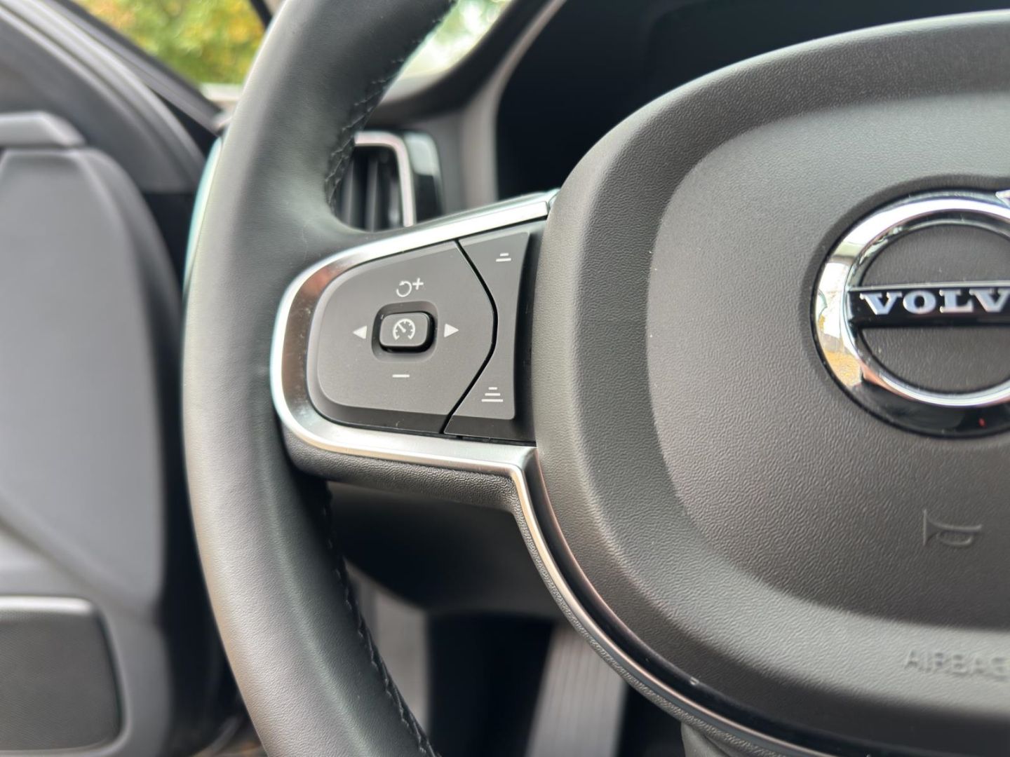 Volvo S60 Core Mild-Hybrid Navi Klimaautom LED USB SHZ