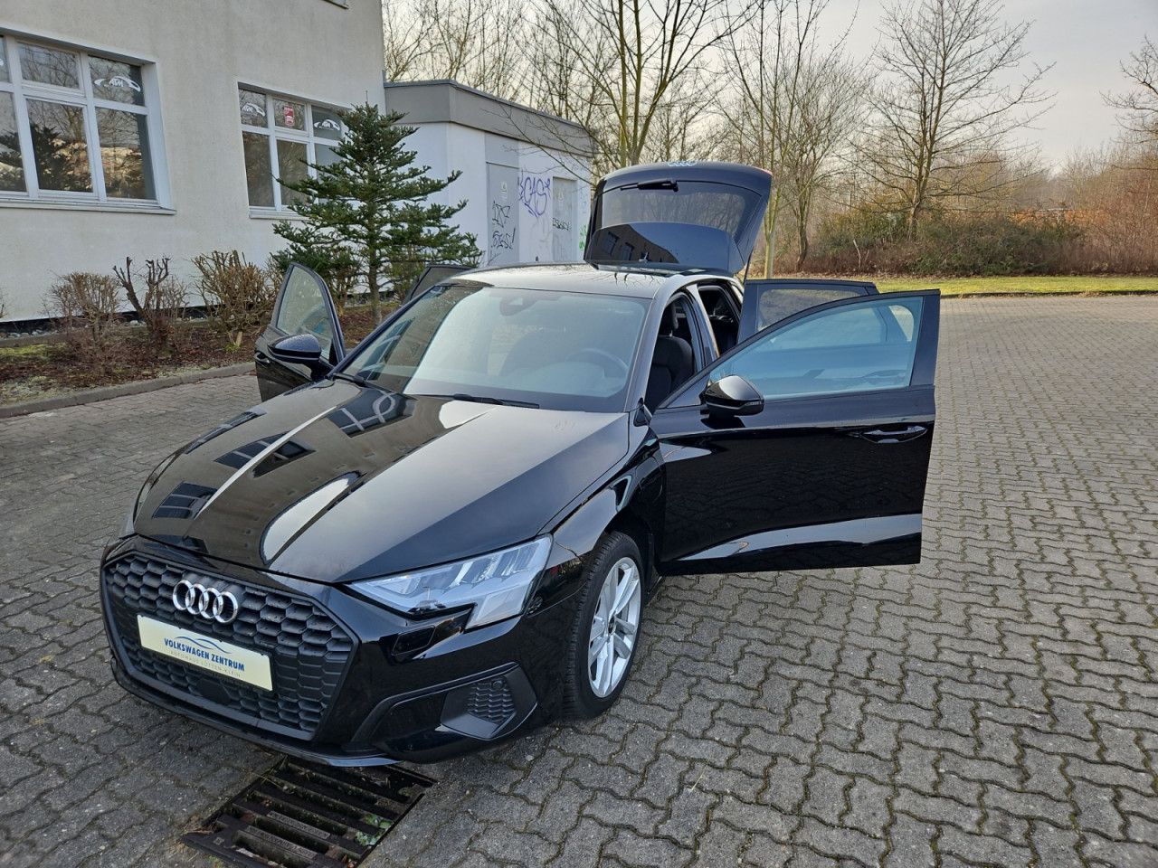 Audi A3  Sportback TFSI e DSG,NAVI+,SHZ,GRA,PDC,VC