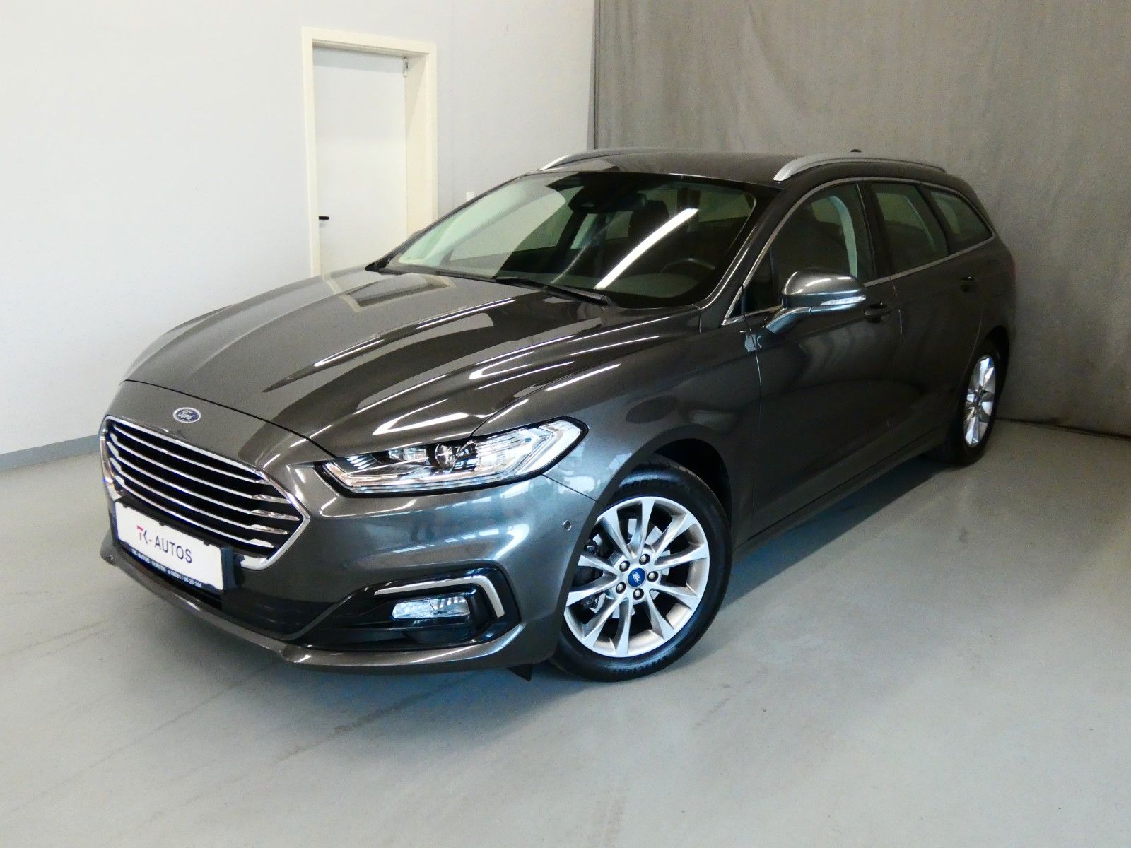 Ford Mondeo 2.0 Titanium - Samsaru's Car Outlet