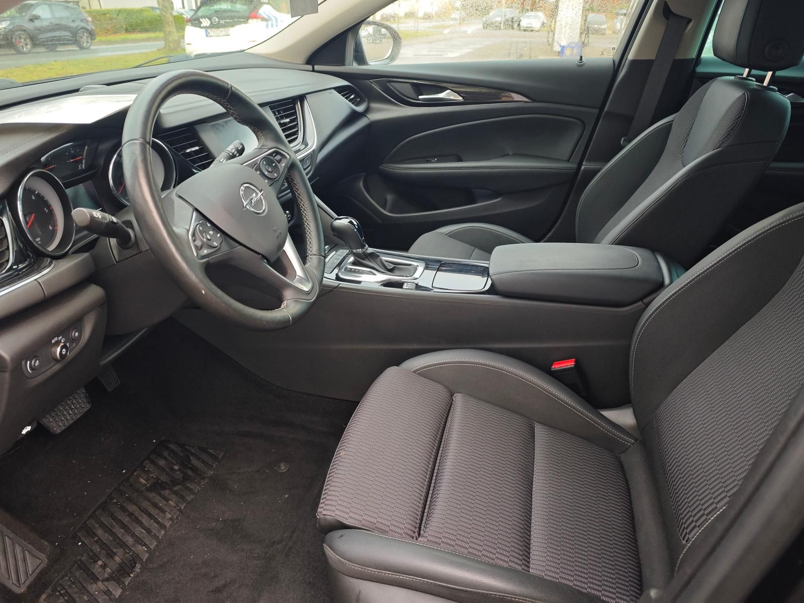 Opel Insignia 1.6 CDTI Innovation - Samsaru's Car Outlet