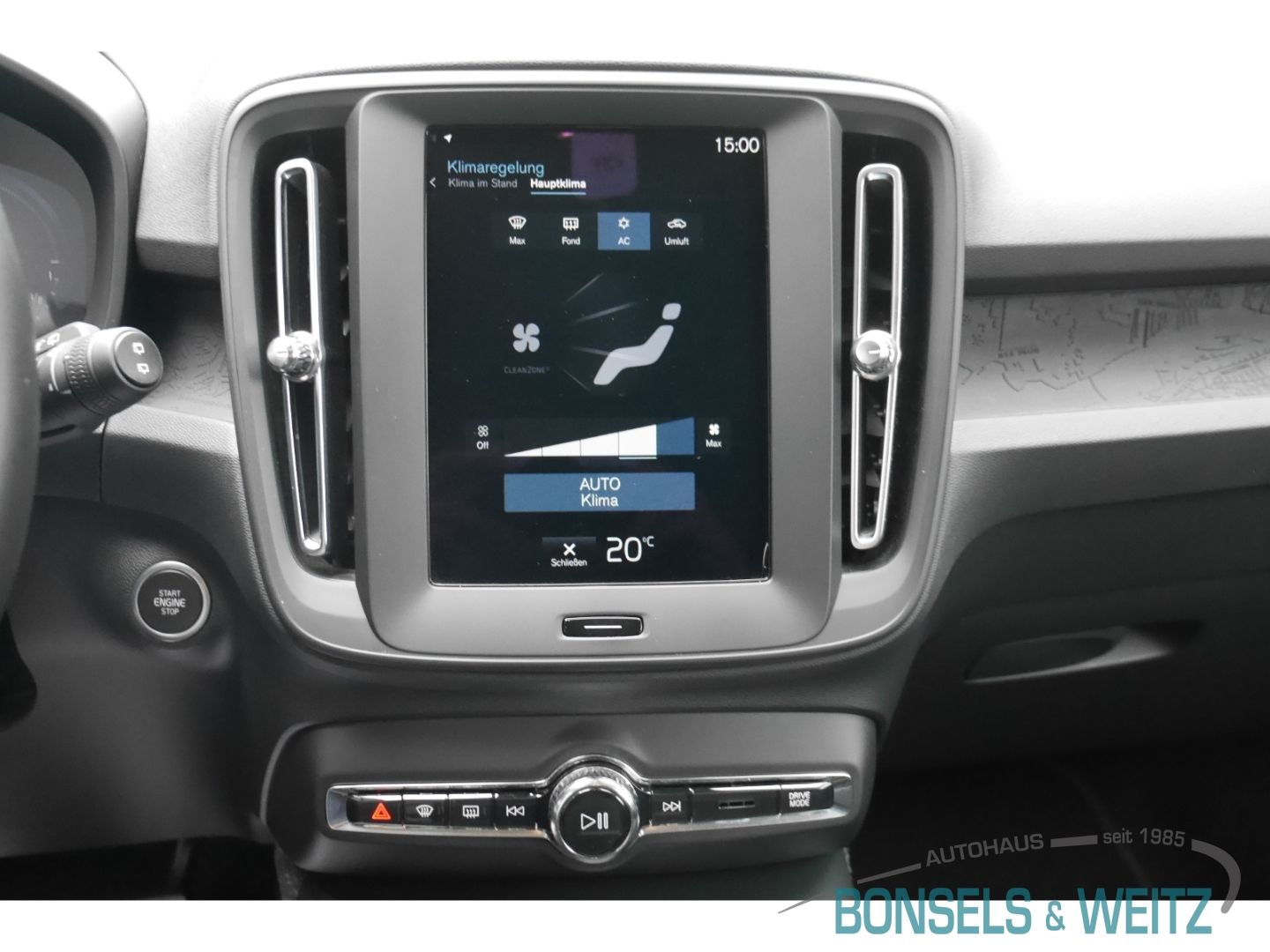 Volvo XC40 Essential Recharge Plug-In Hybrid 2WD Twin