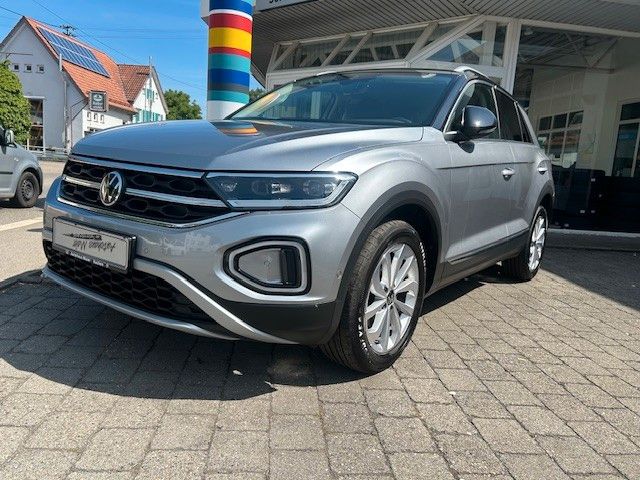 Volkswagen T-Roc 1.5 TSI Style - Samsaru's Car Outlet