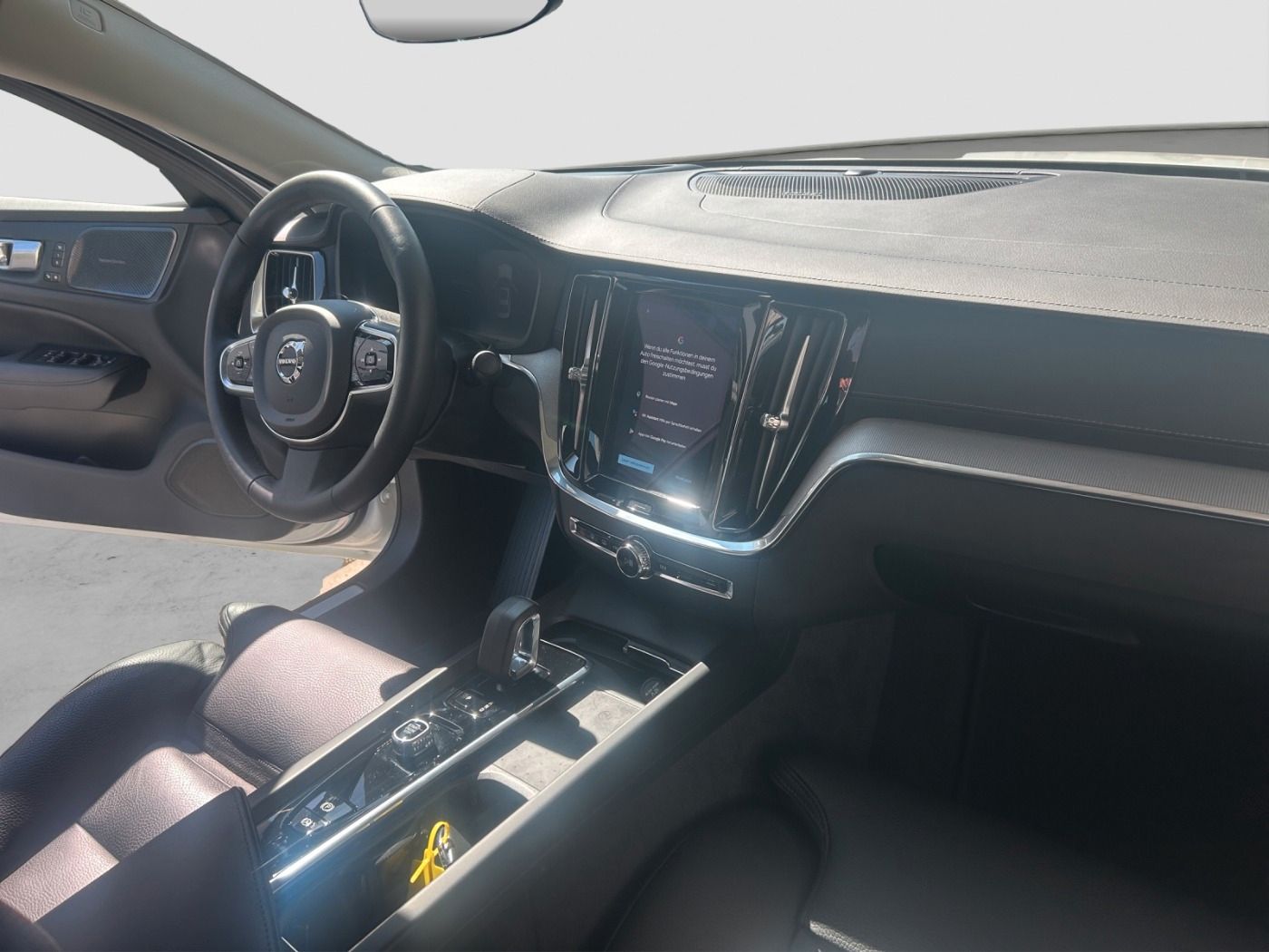 Volvo S60 Ultimate Dark FLA*ACC*HUD*4xSHZ*STH*LM