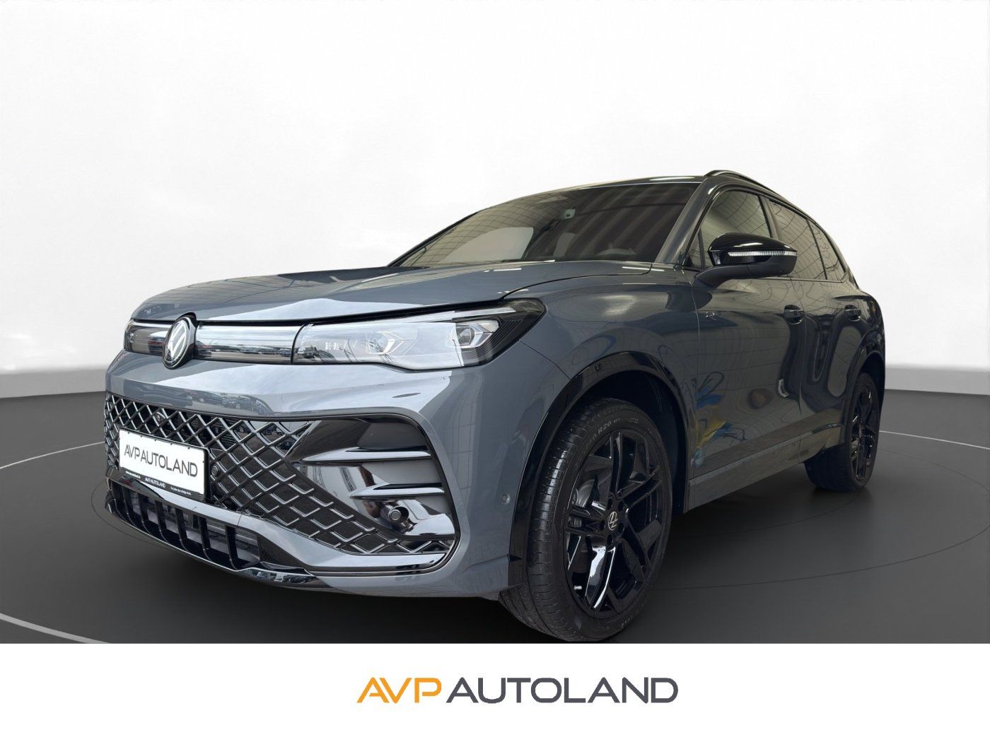 Volkswagen Tiguan 2.0 TDI DSG 4MOTION R-Line | PANO |