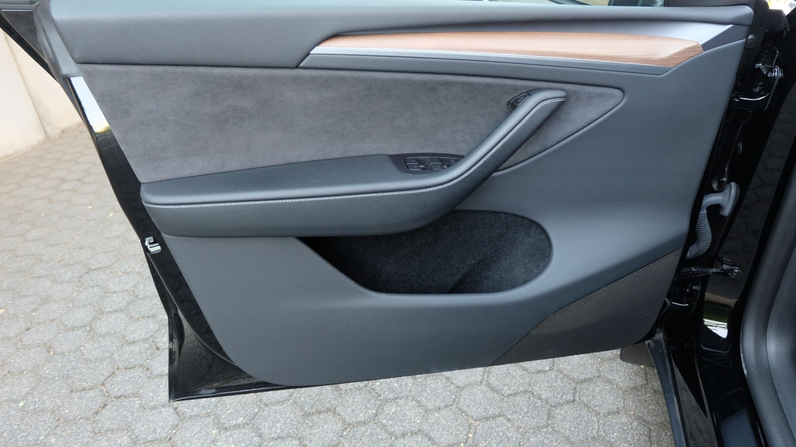 Tesla Model Y Performance Dual Motor AWD, HW4, LM 21"