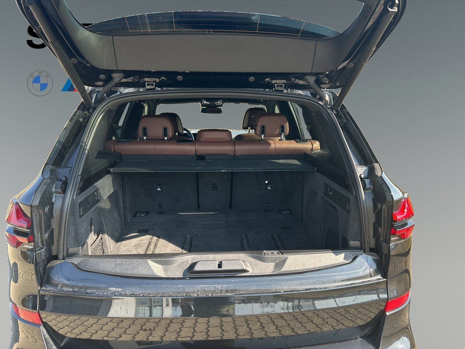 BMW X5 M60i xDrive 1000 € netto Zubehör on TOP*Luftf