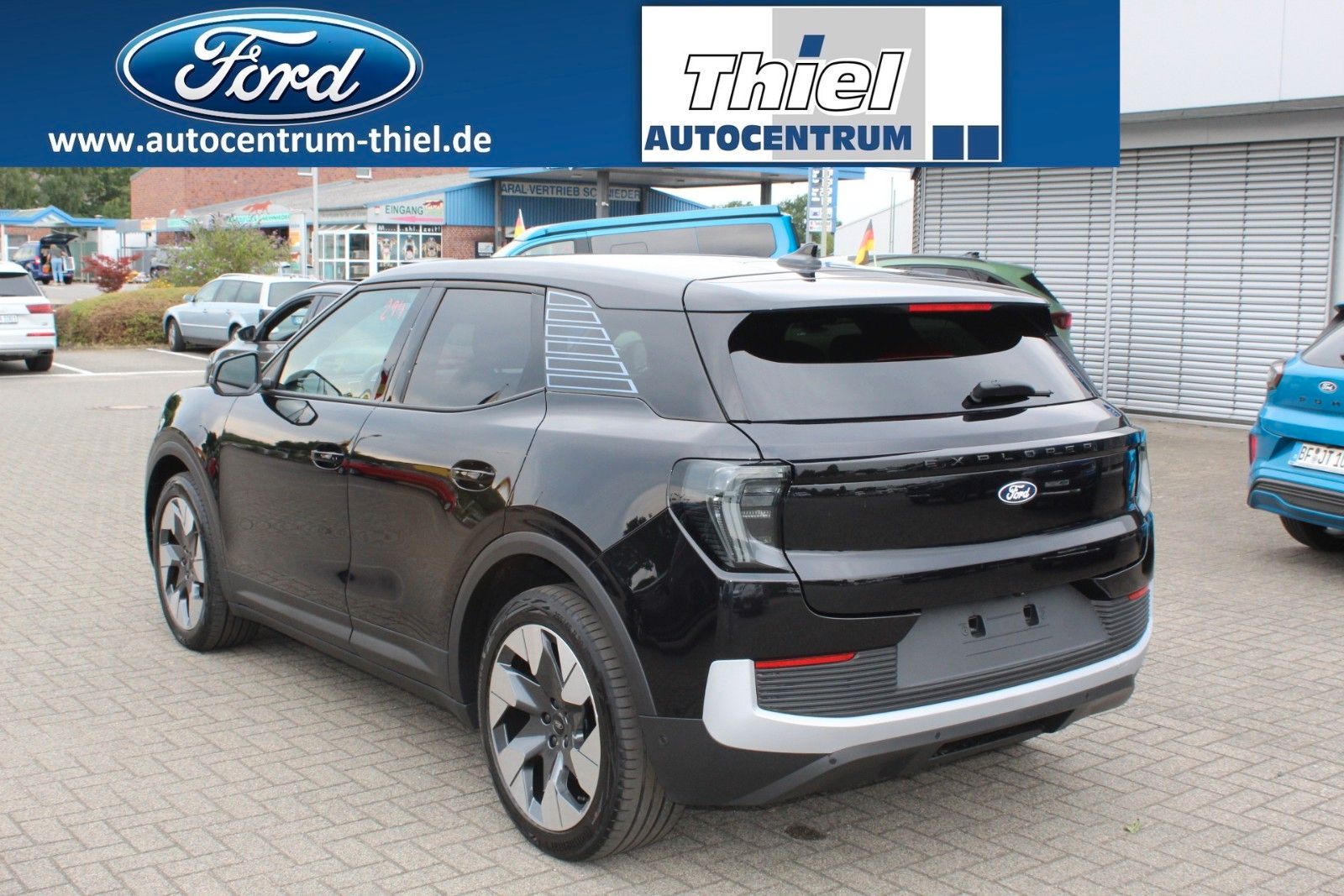 Ford Explorer Premium AWD Pano+Fahr-Assist+AHK+Ergo
