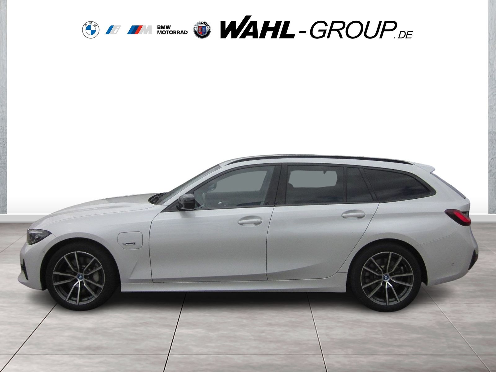 BMW 330e TOURING SPORT LINE - Samsaru's Car Outlet