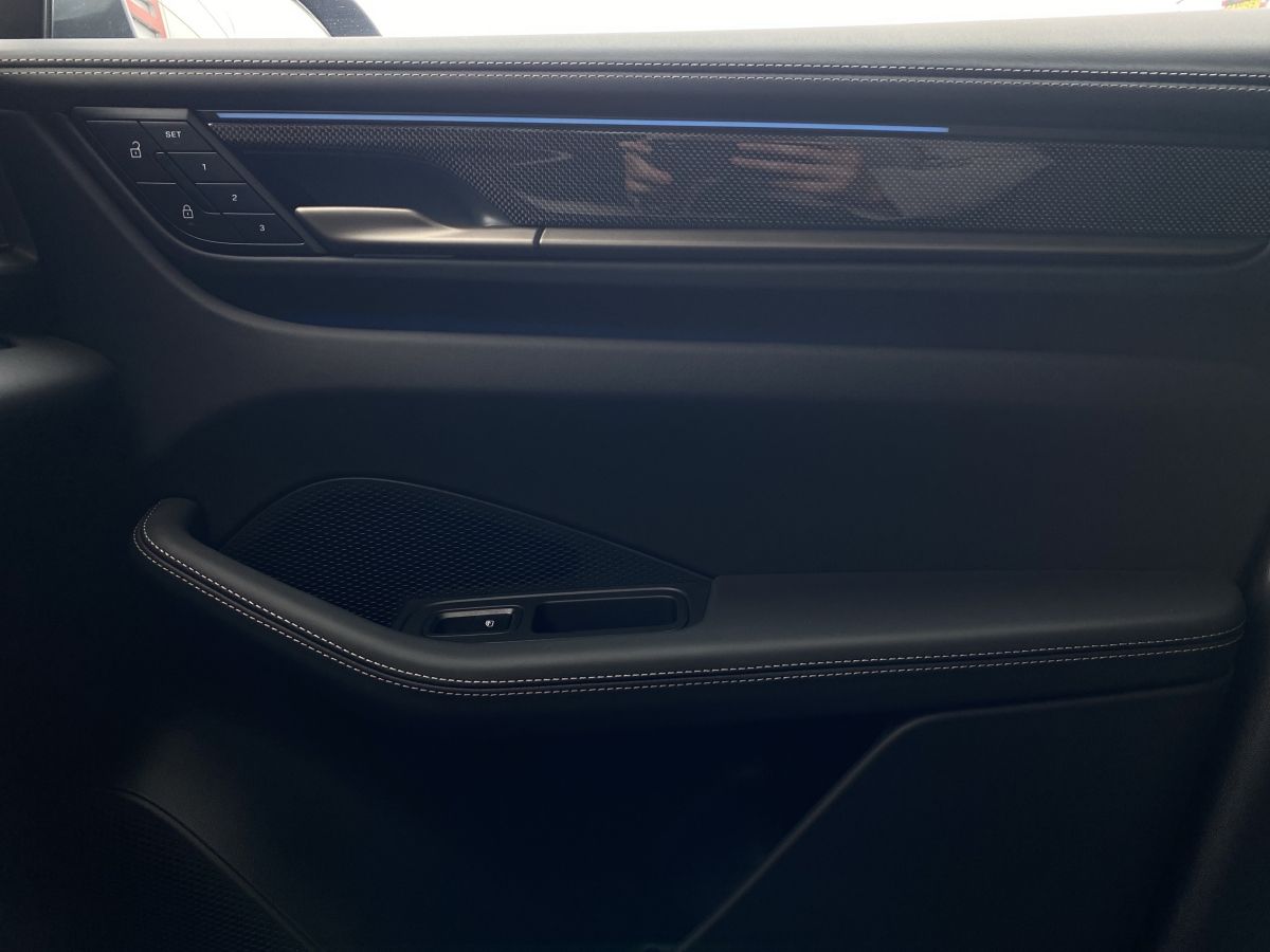 Porsche Macan Turbo |HA-Lenkung |AHK |Pano-D.