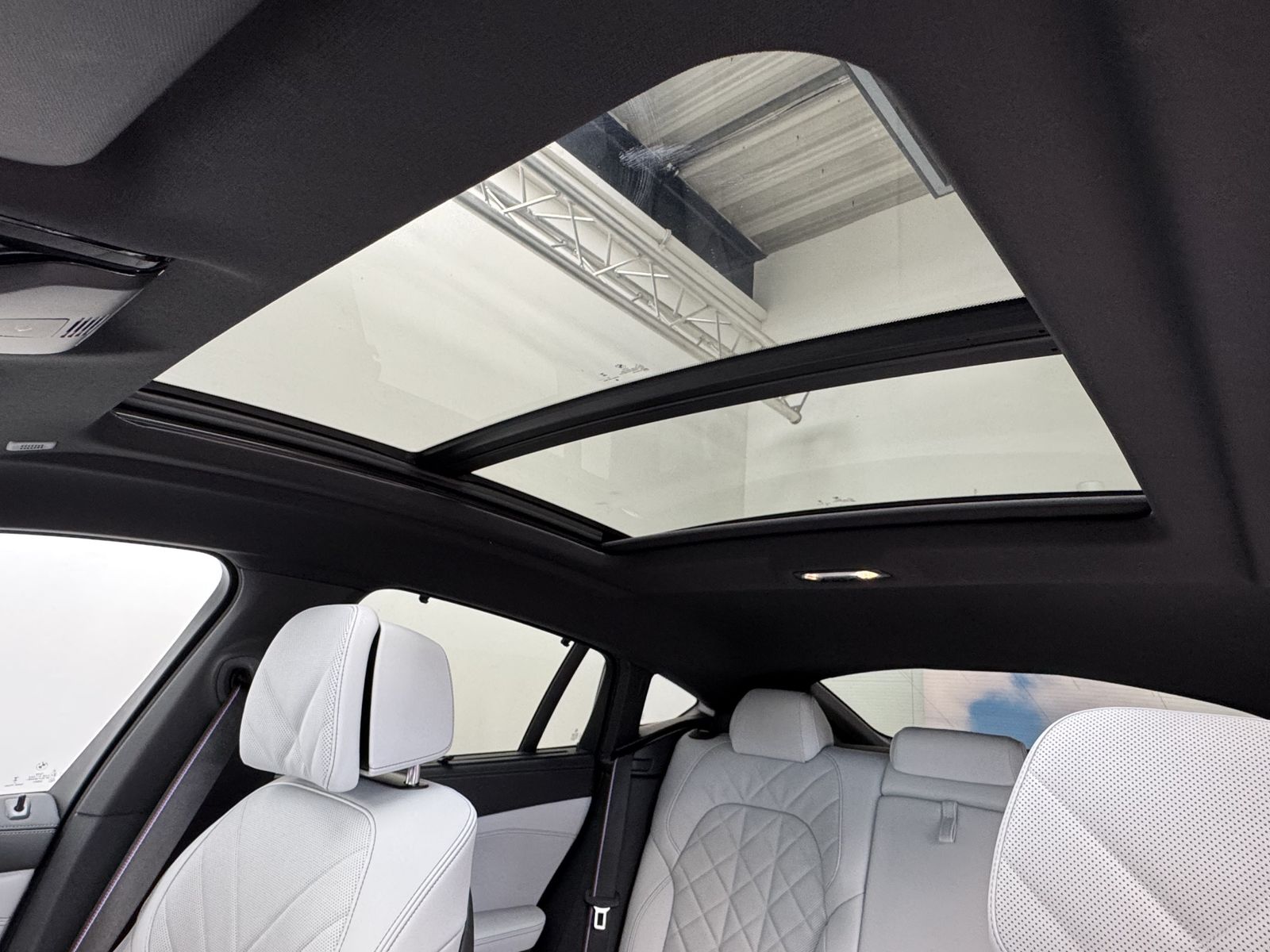 BMW X6 xDrive30d M Sport Pro - Samsaru's Car Outlet