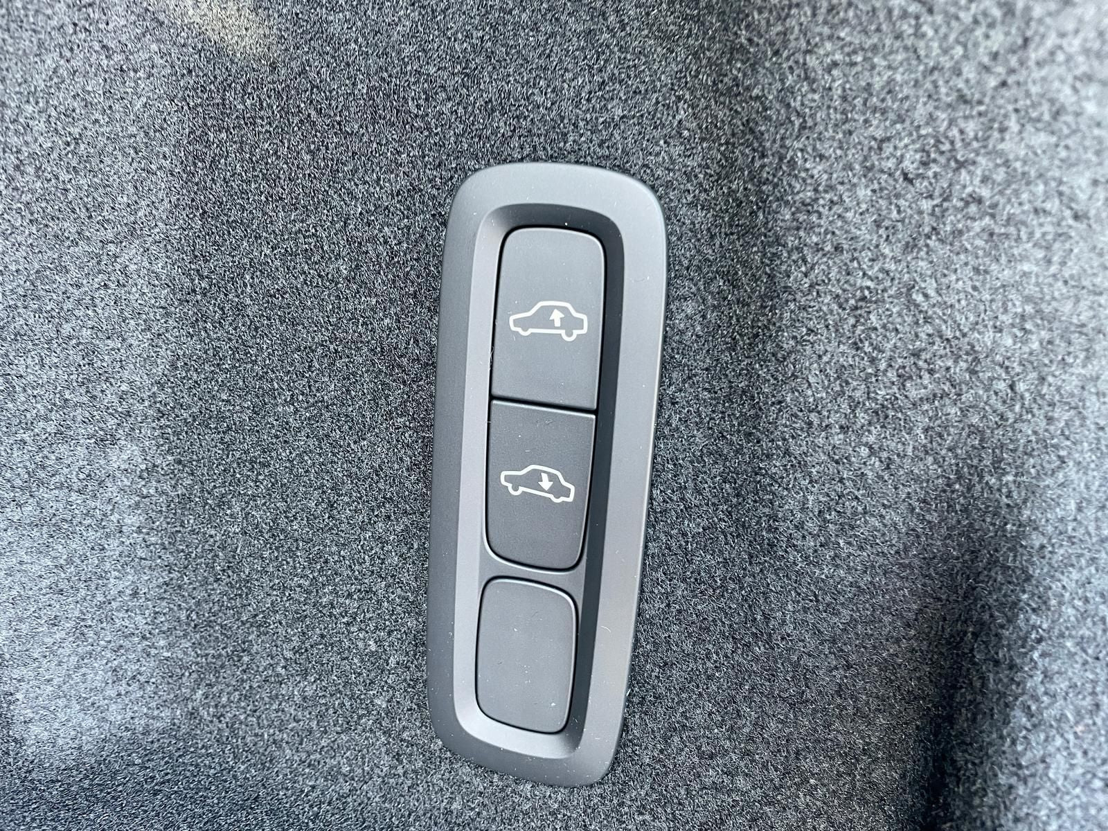 Volvo XC60 B5 AWD Ultimate Bright 360° ACC B&W HUD LHZ