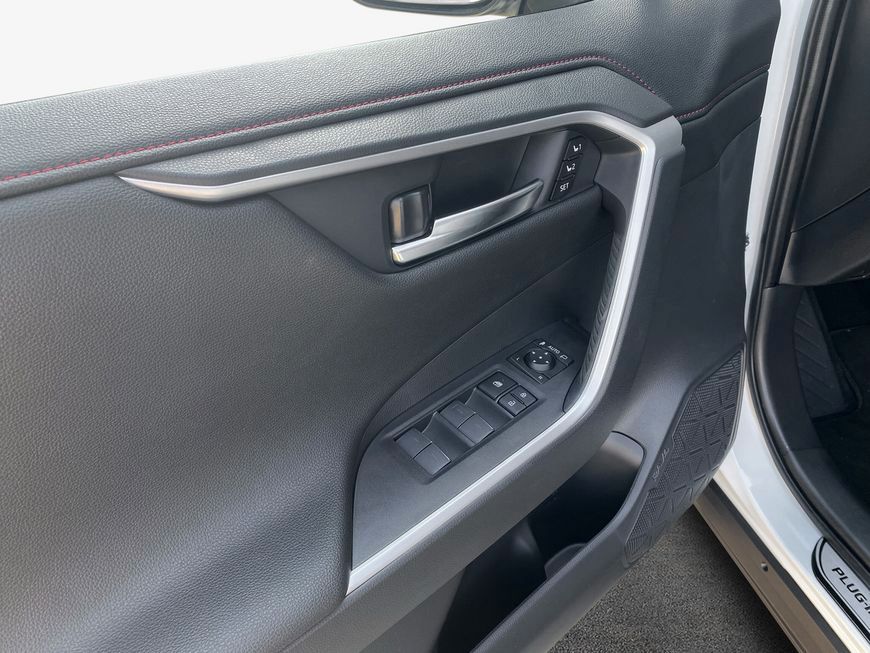 Toyota RAV 4 Plug-in-Hybrid Style mit AHK