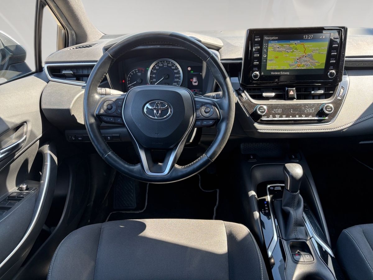 Toyota Corolla Touring Sports 2.0l Hybrid Business - Samsaru's Car Outlet
