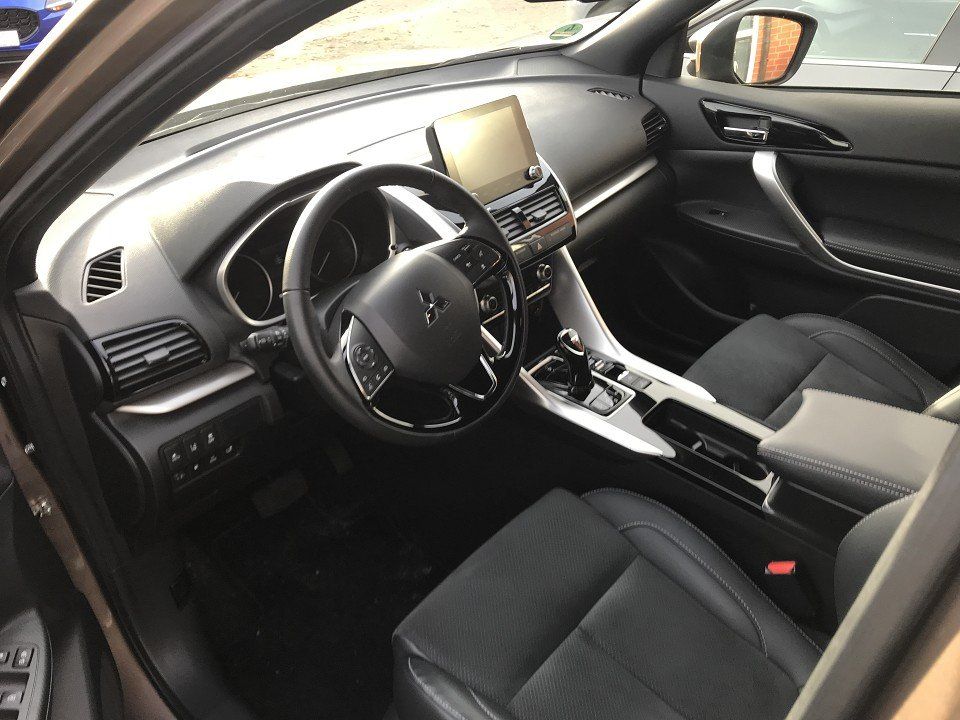 Mitsubishi Eclipse Cross Plug-in Hybrid Select Navi