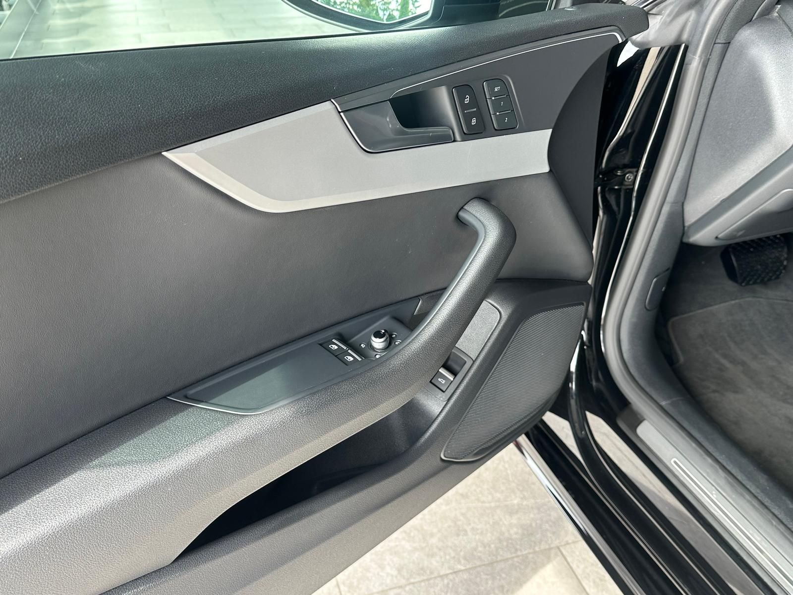 Audi A5 Coupe 50 TDI qu. S-line MATRIX Garantie Leder