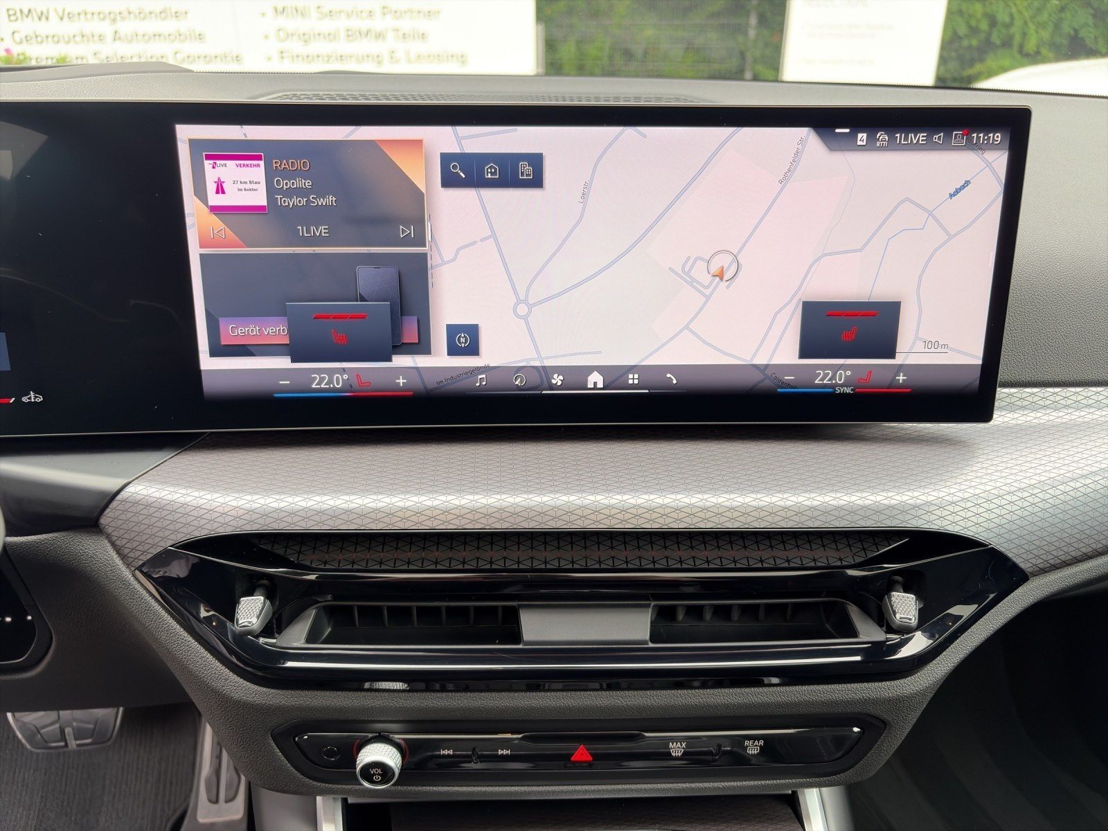 BMW 320i Limousine M-Sport Head-Up Glasdach DrivAss.