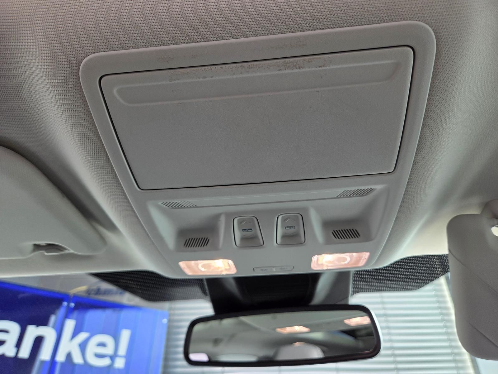 Ford Focus Turnier Active X+ AHK ABNEHMBAR+PANORAMADA