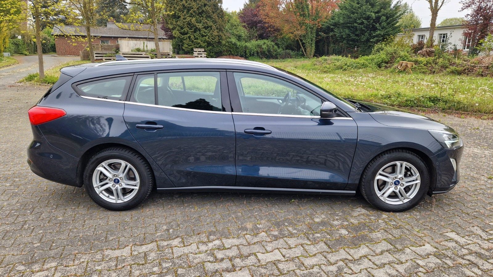 Ford Focus Tun. 1.5d 1.Hd Aut Rf ACC LED Navi DAB