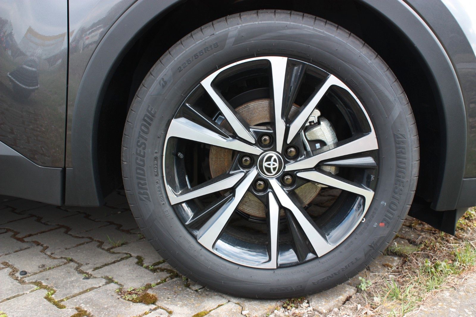Toyota C-HR 5-Türer Team D 1,8-I-Hybrid, Technik-Paket