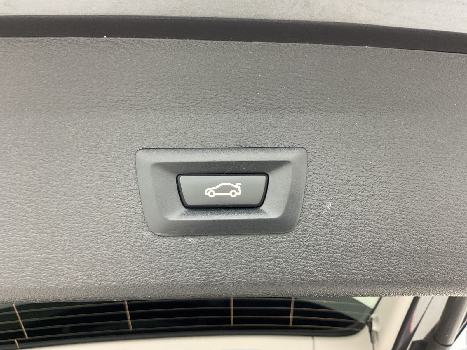 BMW X1 xDrive25e Sport Line - Samsaru's Car Outlet