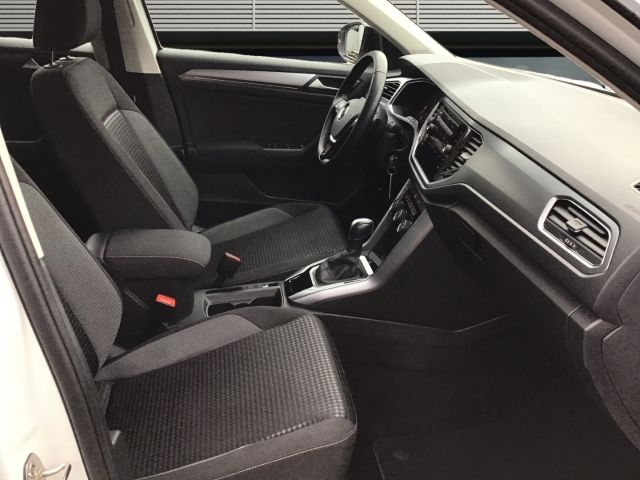 Volkswagen T-Roc Active DSG - Samsaru's Car Outlet