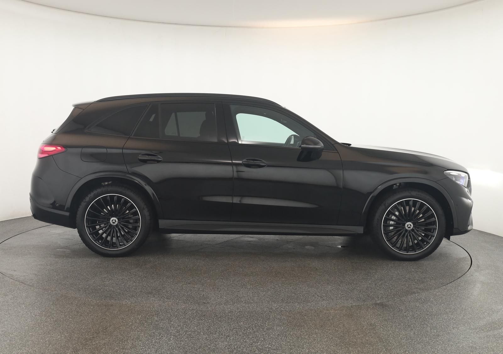 Mercedes-Benz GLC 300 d 4M AMG Advanced Night DIGITAL Pano AHK