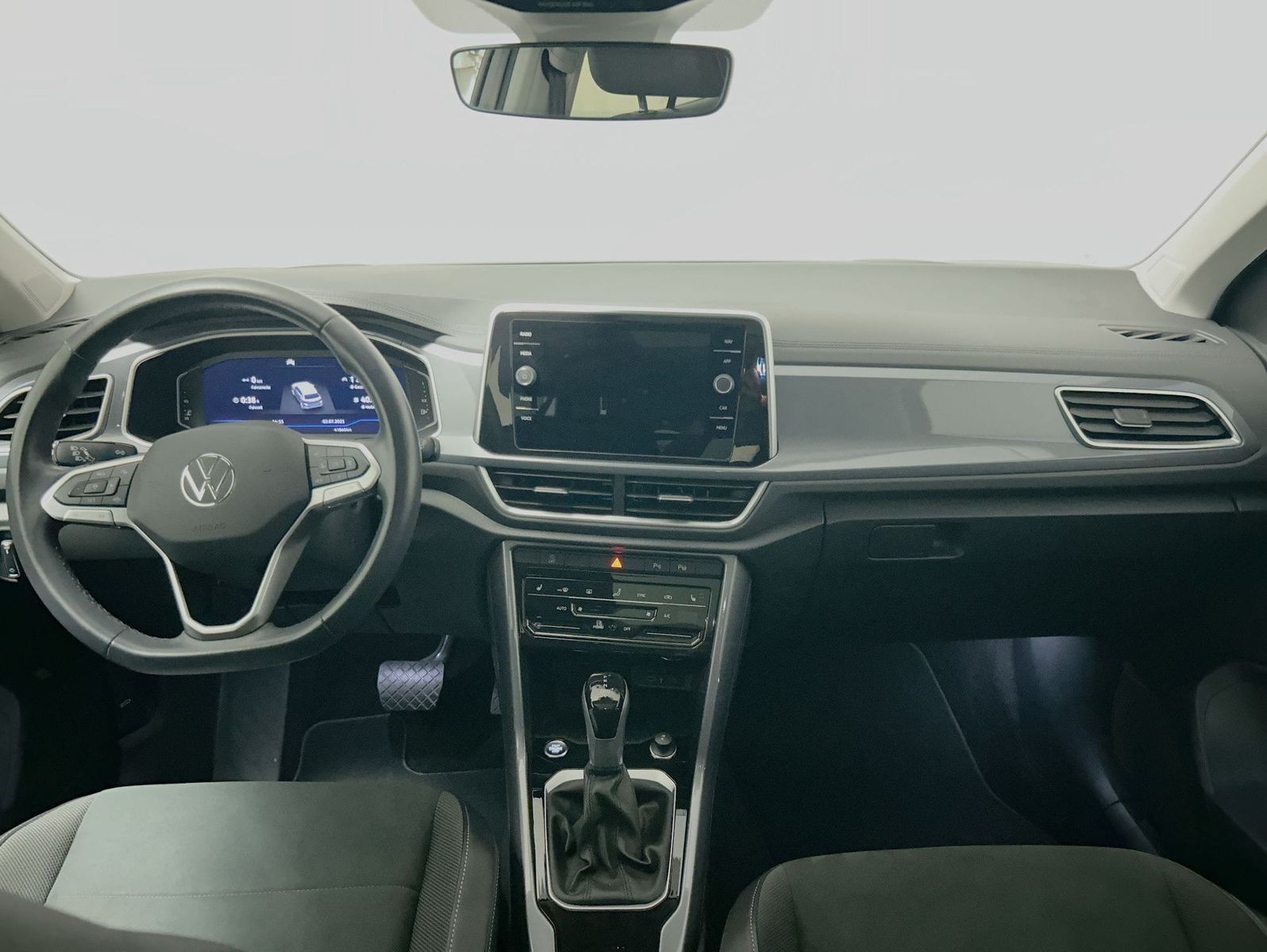 Volkswagen T-ROC 1.5 TSI DSG Style - Samsaru's Car Outlet