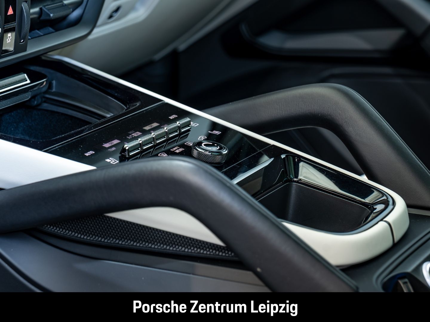 Porsche Cayenne S Massage Sportabgas InnoDrive Standheiz
