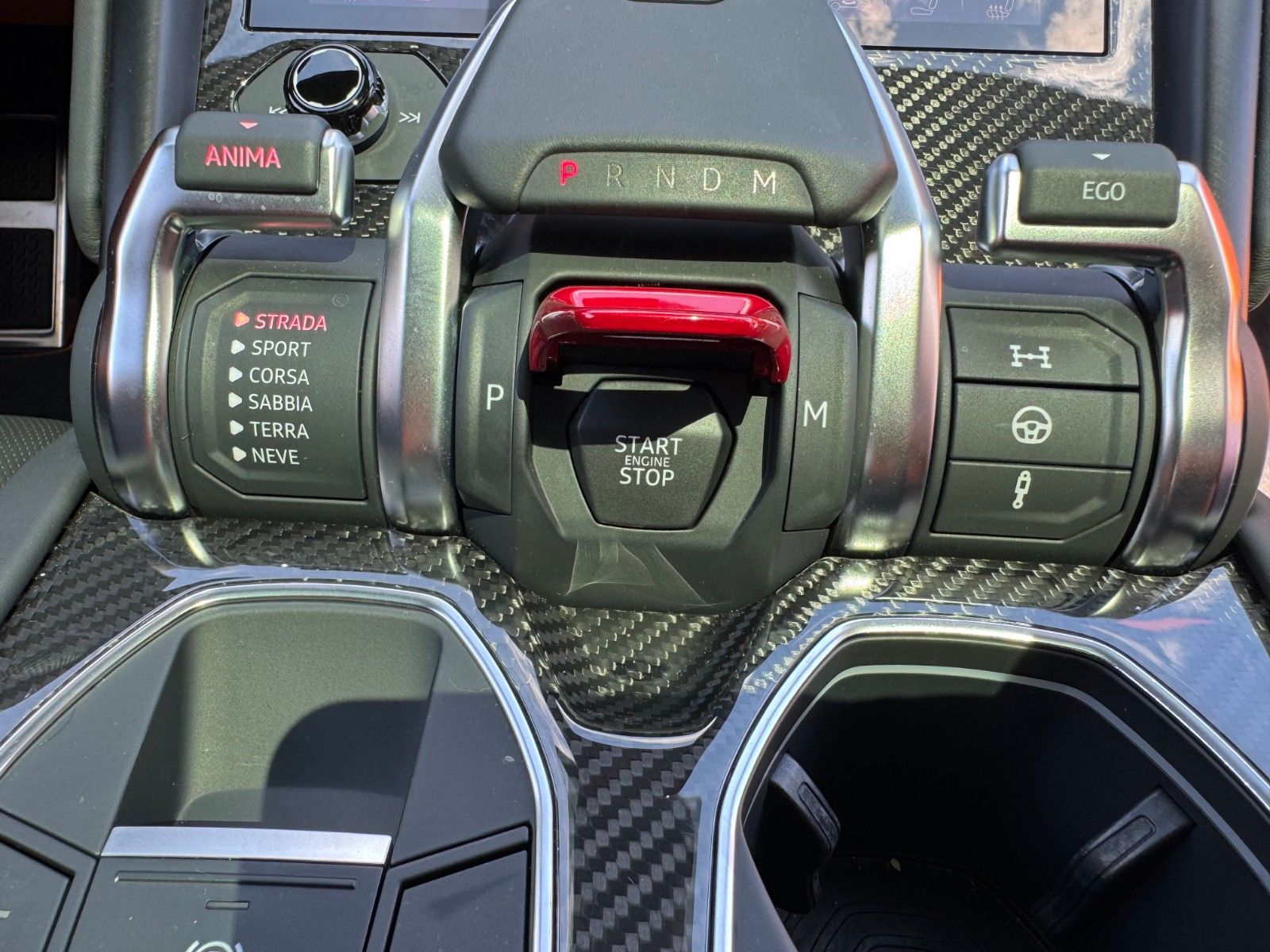 Lamborghini Urus 4.0 V8 S - Samsaru's Car Outlet