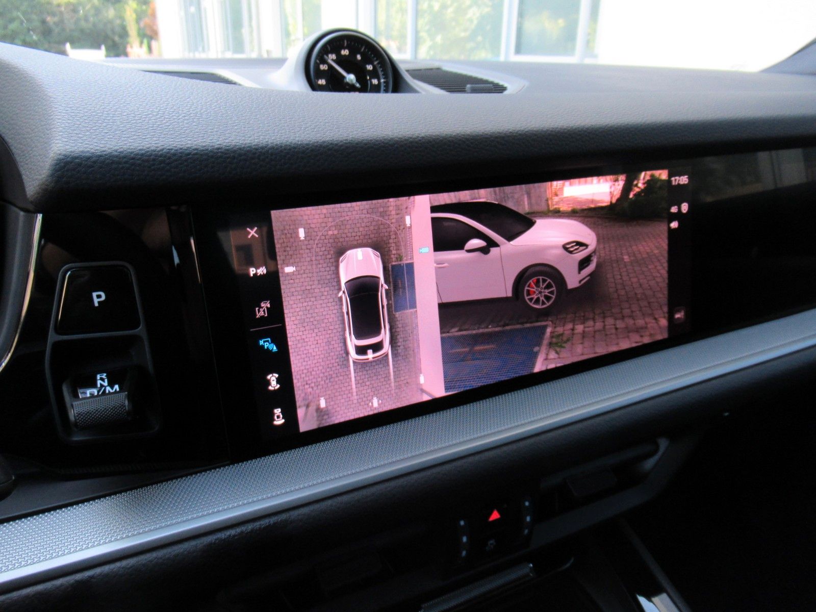 Porsche NEW COUPE E-H EXCL SPORTDESIGN BOSE+INNO AHK+GT