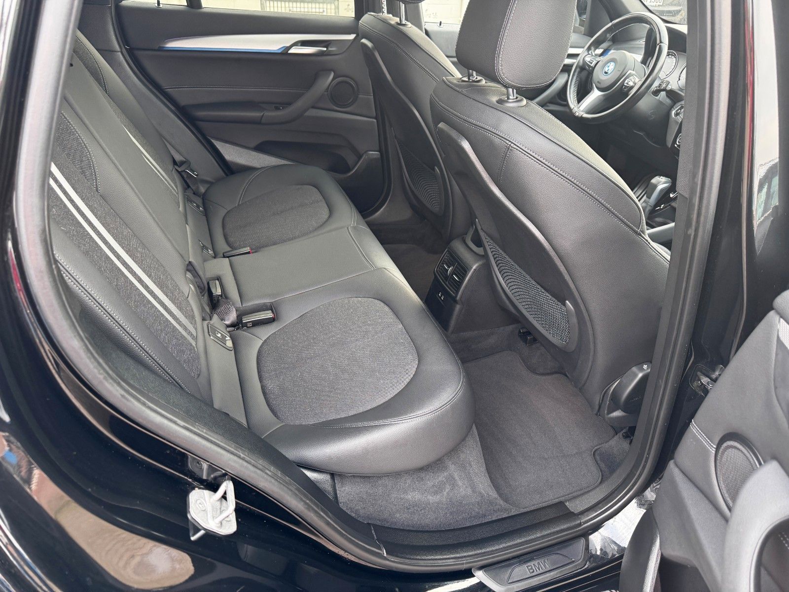 BMW X1 xDrive 25 e M Sport - Samsaru's Car Outlet